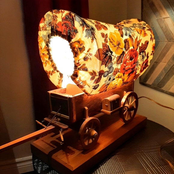 American Vintage Other - AMAZING!!!Rare set of vintage covered wagon lamps.